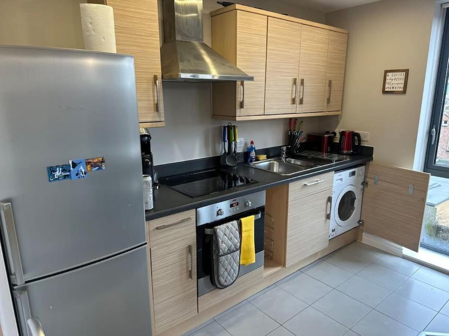 Cute Apartment Next To Colindale Station Edgware Exterior photo